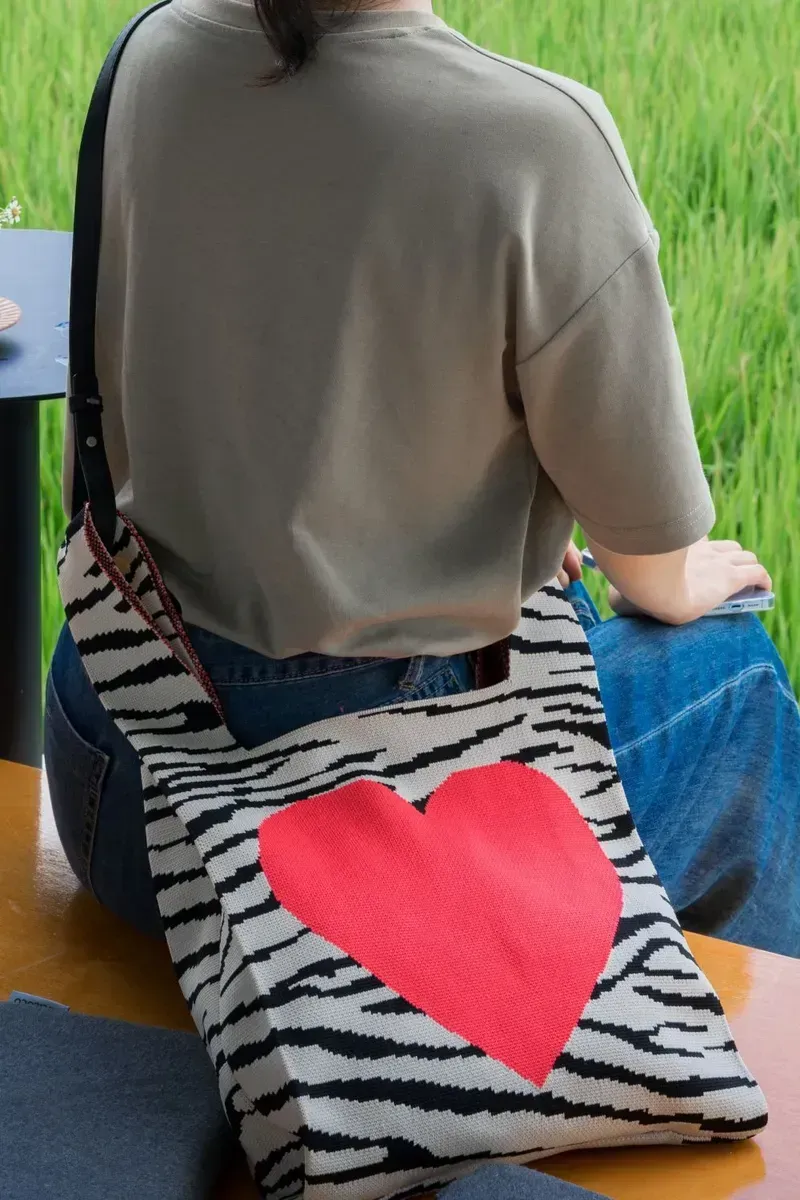 2023 new style autumn winter collection wholesale customized knitted shoulder bag - KS2302