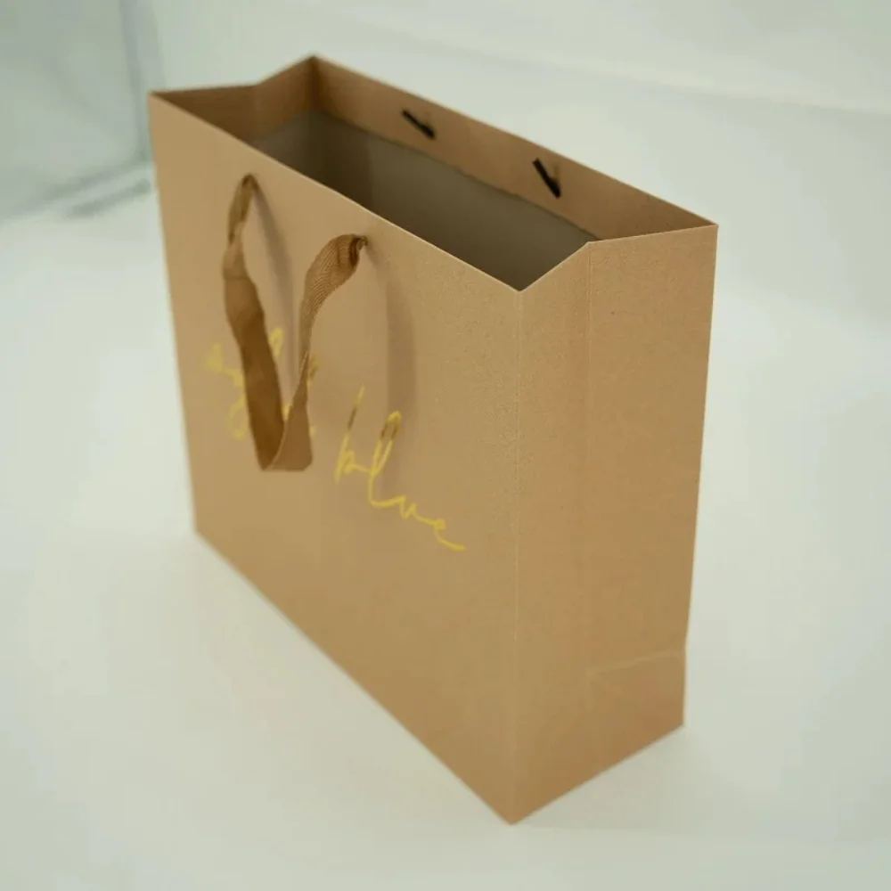 Sophisticated Elegant Paper Bags; Green Packaging Choices - PA23R001 - Detail