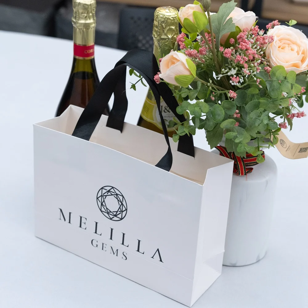Customizable Paper Bags: Personalize Your Packaging with Style - PA23R002 - Detail